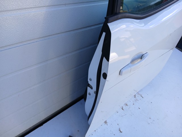 18757 Opel Meriva B 2010-2017 Bal hátsó Ajtó Fehér Y40r