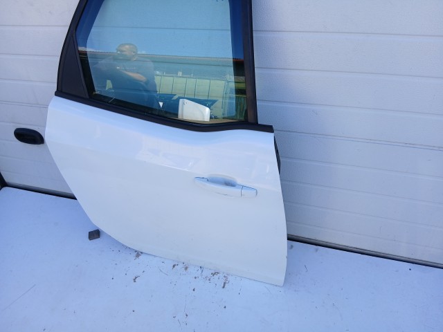 18758 Opel Meriva B 2010-2017 Jobb hátsó Ajtó Fehér Y40r