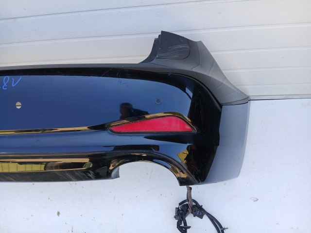 18819 Hyundai I40 2011-2019 Sedán hátsó Lökhárító Fekete