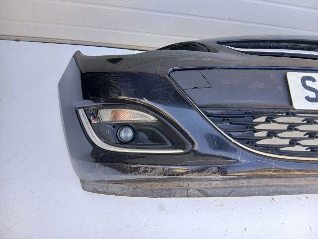 18810 Opel Astra J 2009-2015 első Lökhárító Fekete