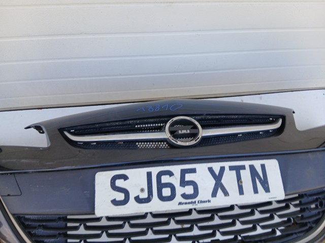 18810 Opel Astra J 2009-2015 első Lökhárító Fekete