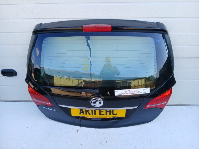 18843 Opel Meriva B 2010-2017 Csomagtérajtó Használt Z20R Fekete