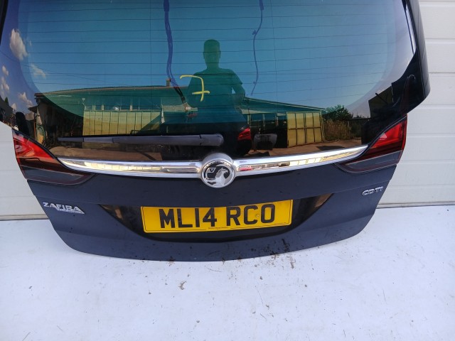 18844 Opel Zafira C 2011-2017 Csomagtérajtó Használt Z22C Fekete