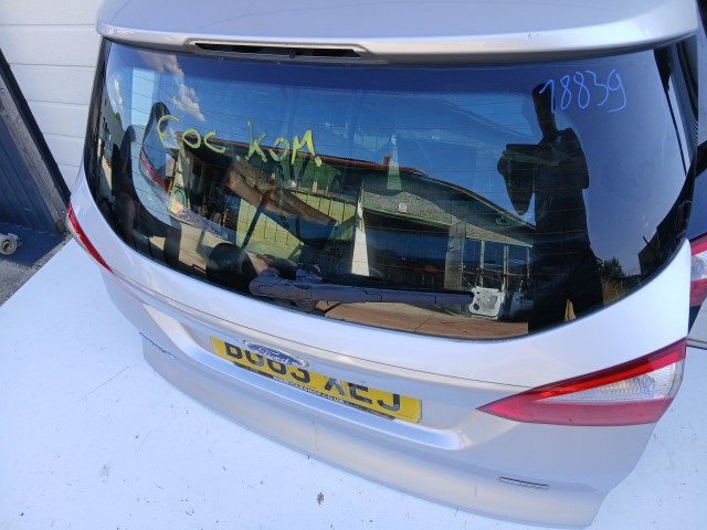 18839 Ford Focus Mk3 2011-2018 Csomagtérajtó Használt  Szürke