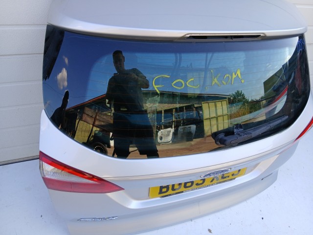 18839 Ford Focus Mk3 2011-2018 Csomagtérajtó Használt  Szürke