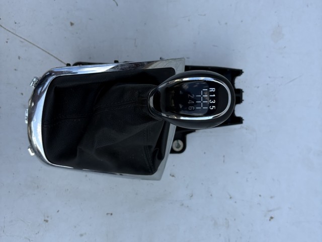 Opel Antara 2006-2015 Váltókulissza Használt 6 sebességes