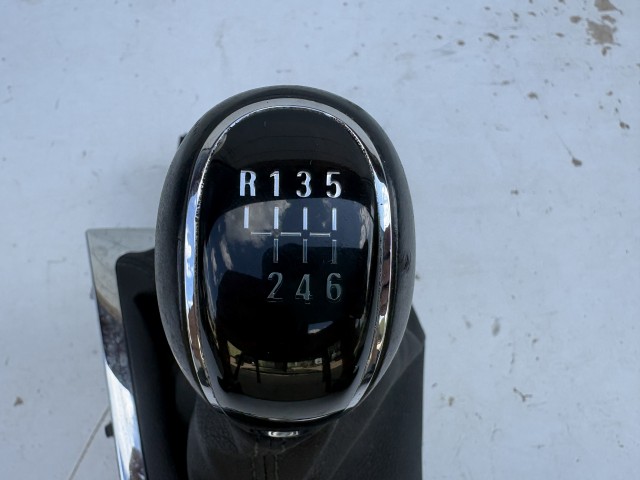 Opel Antara 2006-2015 Váltókulissza Használt 6 sebességes
