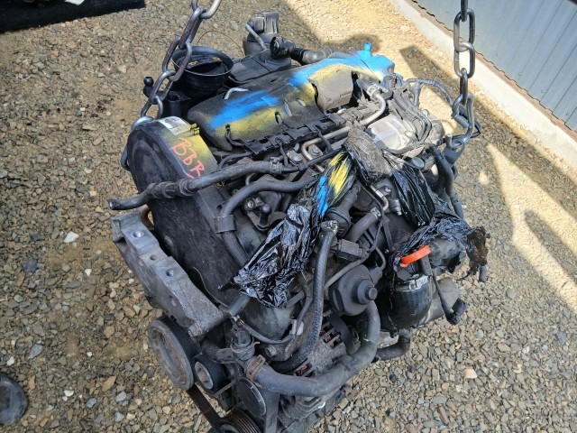 Volkswagen Passat B6 2005-2010 CBA Motor Használt 168000 Km kompletten váltóstol