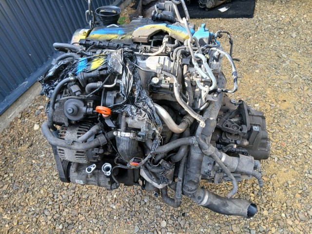 Volkswagen Passat B6 2005-2010 CBA Motor Használt 168000 Km kompletten váltóstol