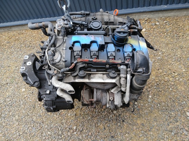 Volkswagen Golf 6 2008-2013 BWA Motor Használt 134000 Km Kompletten váltóstol