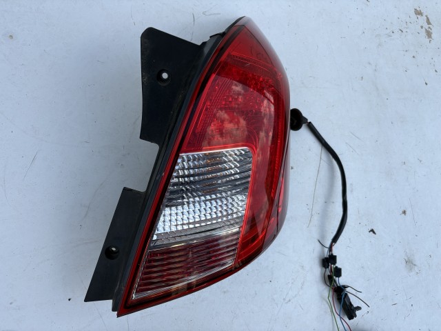 18944 Opel Antara 2006-2015 Jobb hátsó Lámpa