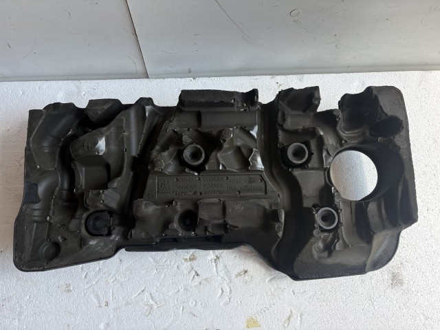Opel Corsa E 2014-2019 Motorburkolat Használt 1.3 Diesel