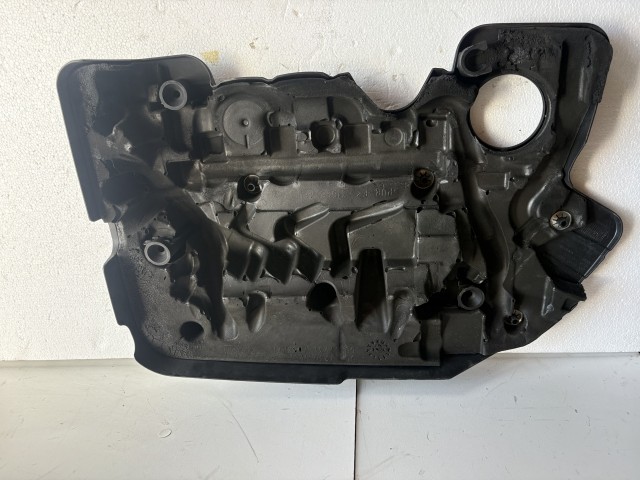 Opel Astra J 2009-2015 Motorburkolat Használt 