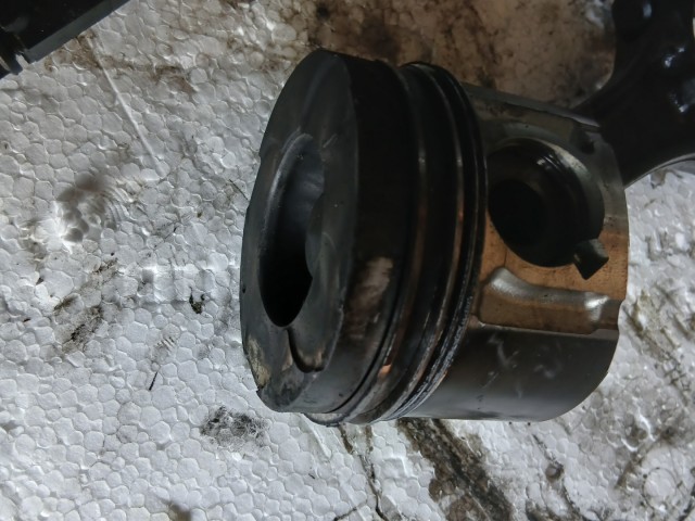 Opel Astra H 2004-2010 Dugattyú hajtókarral  Használt