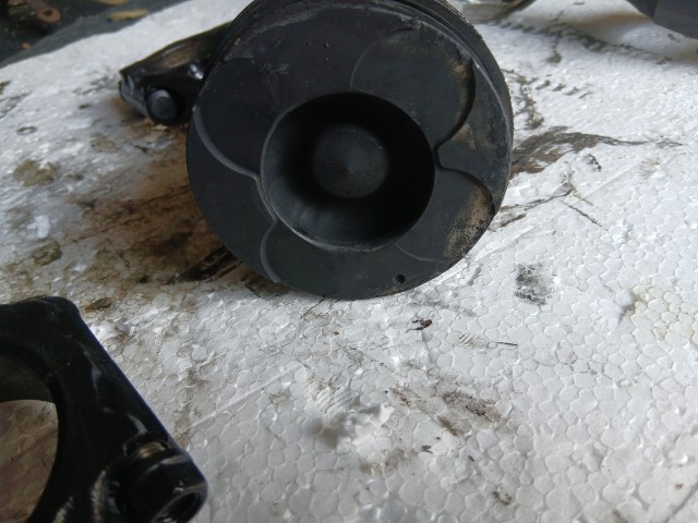 Opel Astra H 2004-2010 Dugattyú hajtókarral  Használt