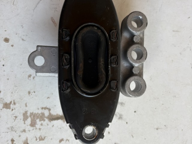 Opel Mokka X 2012 motortartó bak Használt 1.4 turbó