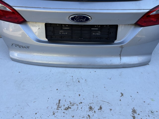 19076 Ford Focus Mk3 2011-2018 Kombi Csomagtérajtó Ezüst