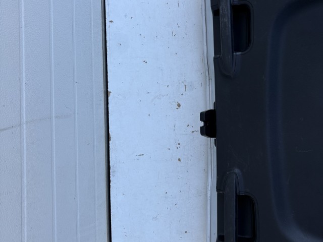 19076 Ford Focus Mk3 2011-2018 Kombi Csomagtérajtó Ezüst