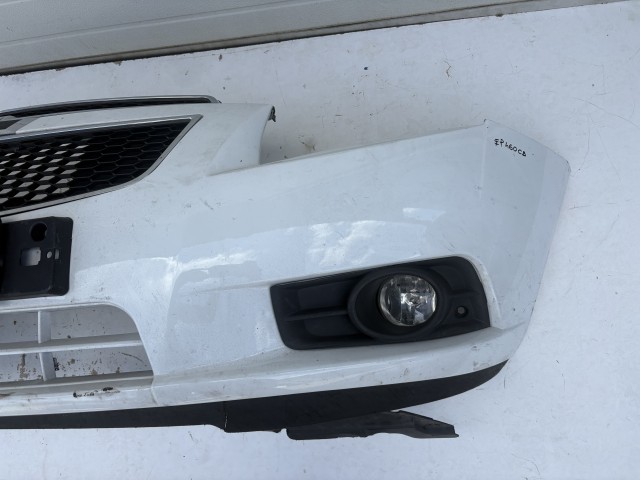 19068 Chevrolet Aveo 2011-2011 első Lökhárító Fehér