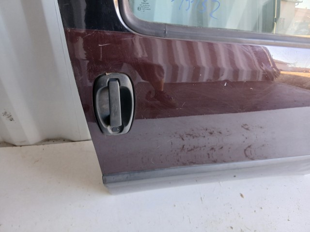 19132 Fiat Doblo III.  2009-2015 Jobb első Ajtó  Barna