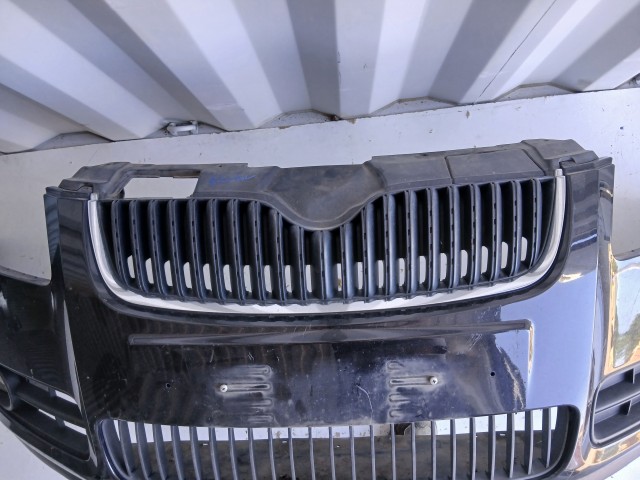 19128 Skoda Fabia II.  2007-2014 első Lökhárító Fekete
