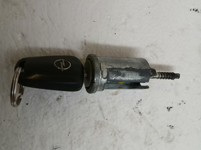 Opel Meriva A 2003-2010 Gyújtáskapcsoló Használt