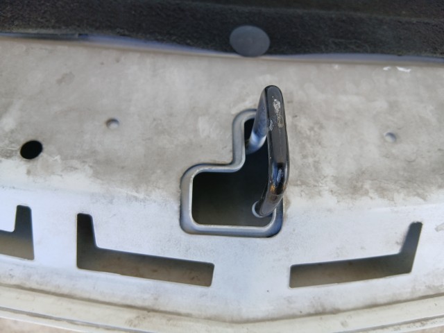 19165 Opel Astra J 2009-2015 Motorháztető Használt Fehér Y40r 