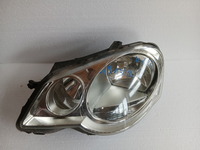 19176 Volkswagen Polo IV 2002-2009 Bal első Lámpa Fényszóró
