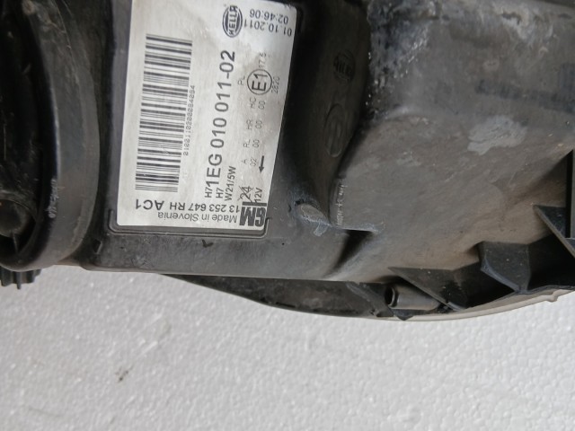 19186 Opel Astra J 2009-2015 Jobb első Lámpa Fényszóró