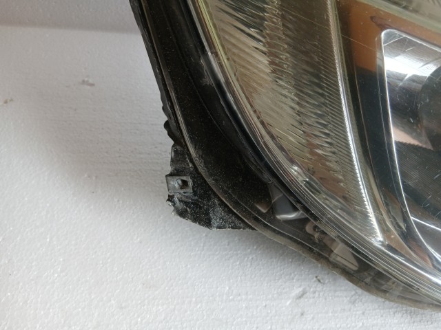 19187 Opel Astra J 2009-2015 Jobb első Lámpa Fényszóró