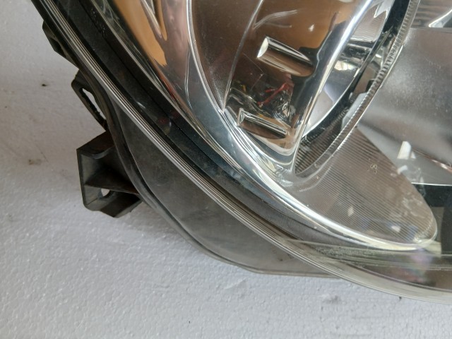 19204 Opel Corsa D 2006-2014 Jobb első Lámpa Fényszóró