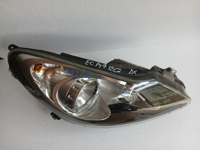 19204 Opel Corsa D 2006-2014 Jobb első Lámpa Fényszóró