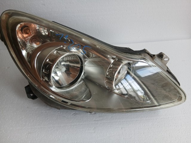 19205 Opel Corsa D 2006-2014 Jobb első Lámpa Fényszóró