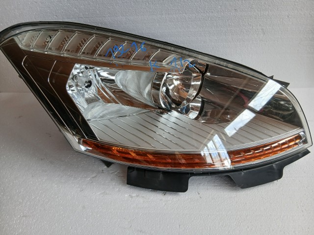 19216 Citroen C4 Picasso Jobb első Lámpa Fényszóró