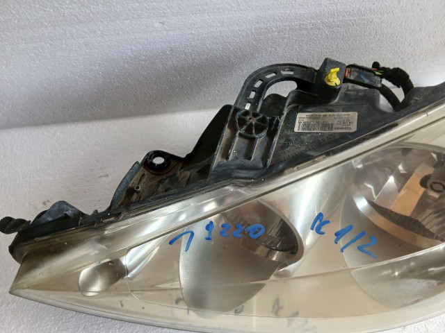 19220 Peugeot 207 2006-2014 Bal első Lámpa Fényszóró