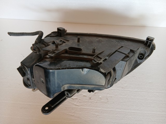 19224 Ford C-max MK1 2003-2011 Jobb első Lámpa  Fényszóró