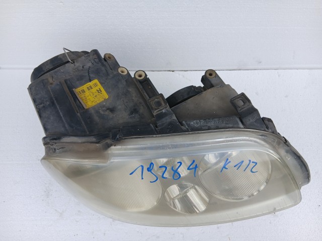 19284 Volkswagen Touran  Jobb első Lámpa Fényszóró