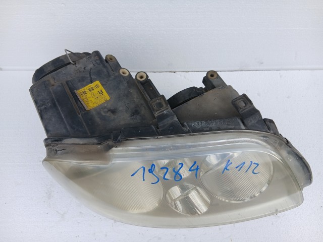 19284 Volkswagen Touran  Jobb első Lámpa Fényszóró