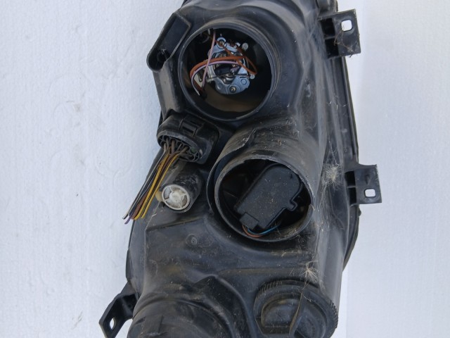 19247 Volkswagen Polo 2002-2009 Bal első Lámpa Fényszóró