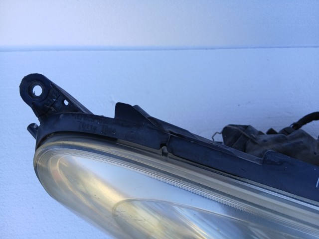 19242 Opel Corsa D 2006-2014 Jobb első Lámpa Fényszóró