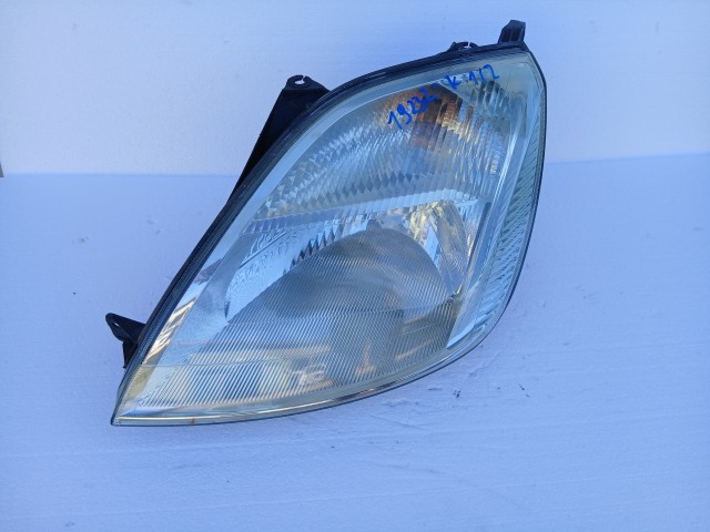 19232 Ford Fiesta v 2004-2008 Bal első Lámpa Fényszóró