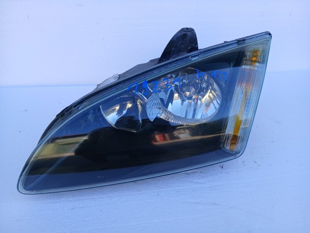 19231 Ford Focus II. 2004-2011 Bal első Lámpa Fényszóró