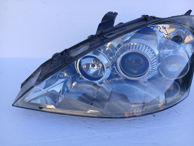19229 Ford Focus Mk1 1998-2004 Bal első Lámpa Fényszóró Xenon