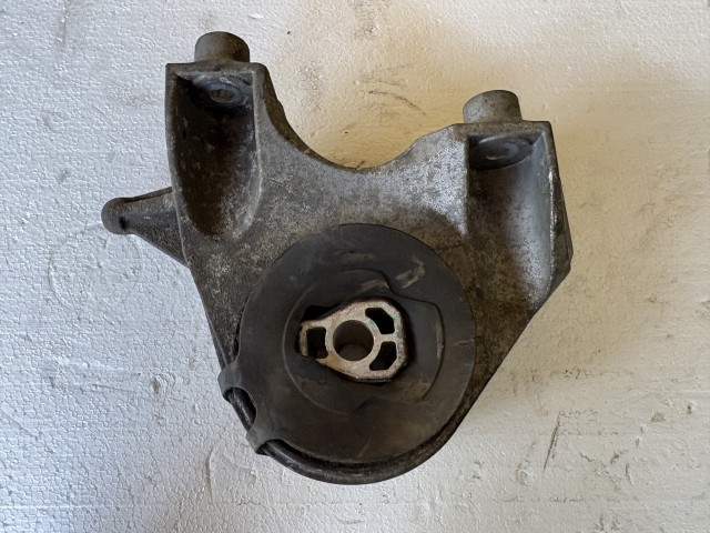 Opel Antara 2.2 Cdti 2011-2015 motortartó bak