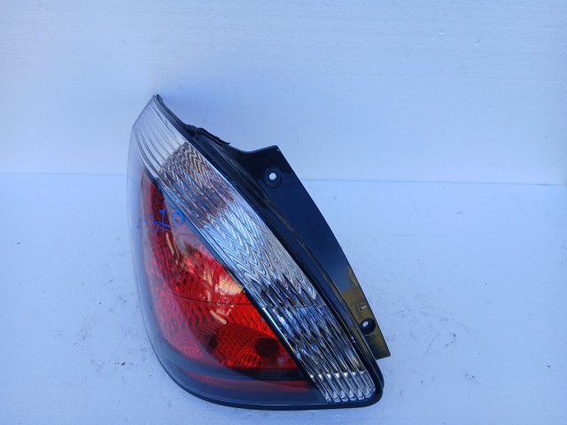 19370 Kia Rio 2005-2011 2005-2011 Bal hátsó Lámpa