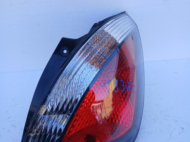 19371 Kia Rio 2005-2011  Jobb hátsó Lámpa  Fényszóró