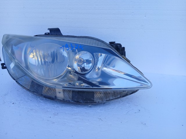 19375 Seat Ibiza 6J 2009-2015 Jobb első Lámpa Fényszóró