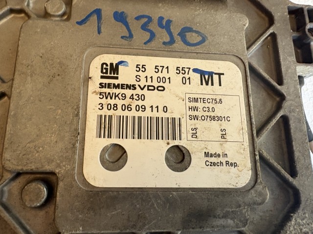 Opel Zafira B A18xer Motorvezérlő