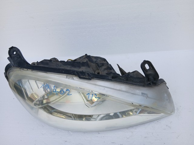 19402 Opel Corsa C  Jobb első Lámpa Fényszóró