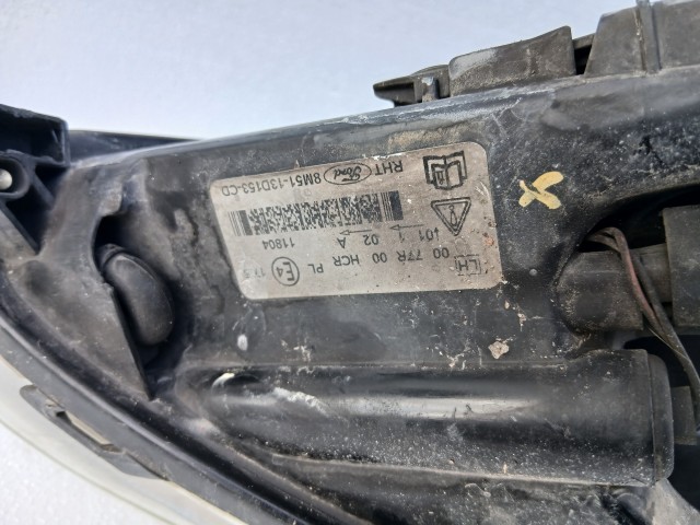 19419 Ford Focus II. 2004-2011 Bal első Lámpa Fényszóró
